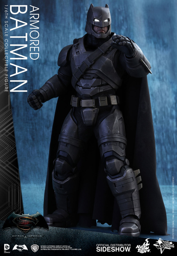 batman-v-superman-armored-batman-sixth-scale-hot-toys-902645-03