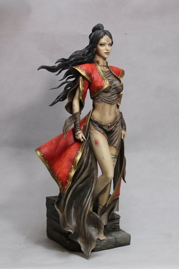 fantasy-figure-gallery-statue-1-4-dead-moon-luis-romulo-royo-54-cm-1