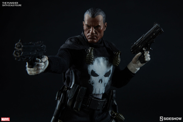 marvel-the-punisher-sixth-scale-figure-100212-02