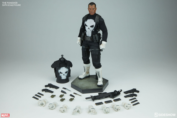 marvel-the-punisher-sixth-scale-figure-100212-09